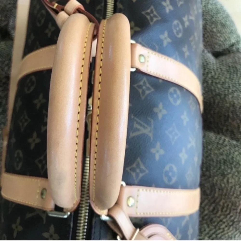Louis Vuitton Keepall 55 Bandolier Travel Bag - Picture 8 of 16